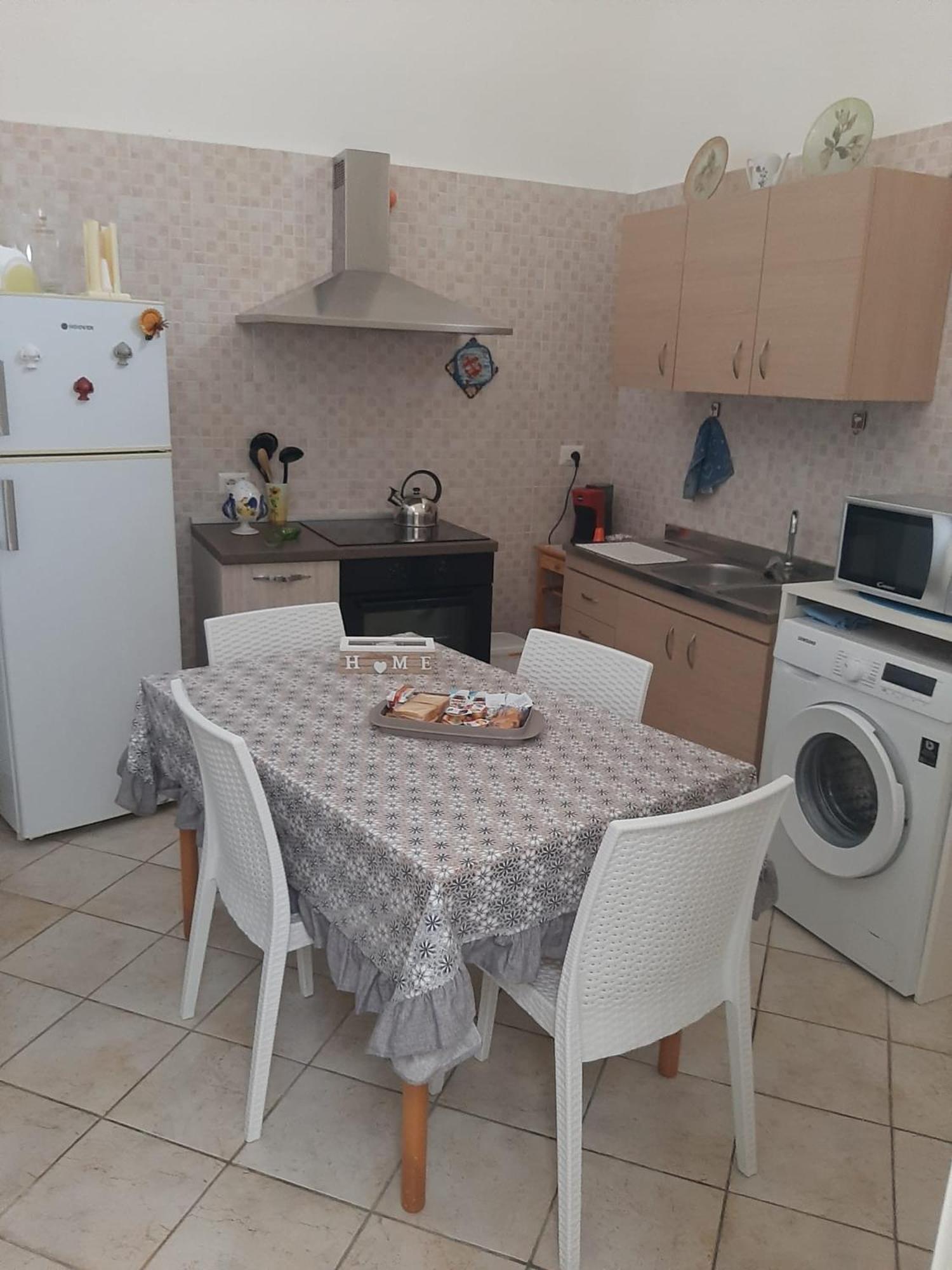 La Dimora Del Pumo Apartment Lecce Bagian luar foto