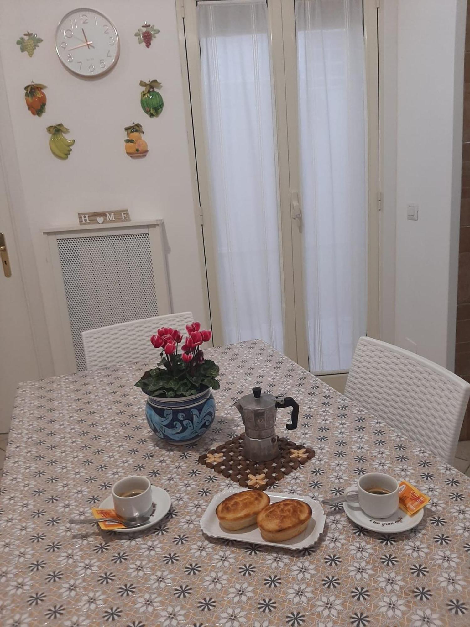 La Dimora Del Pumo Apartment Lecce Bagian luar foto