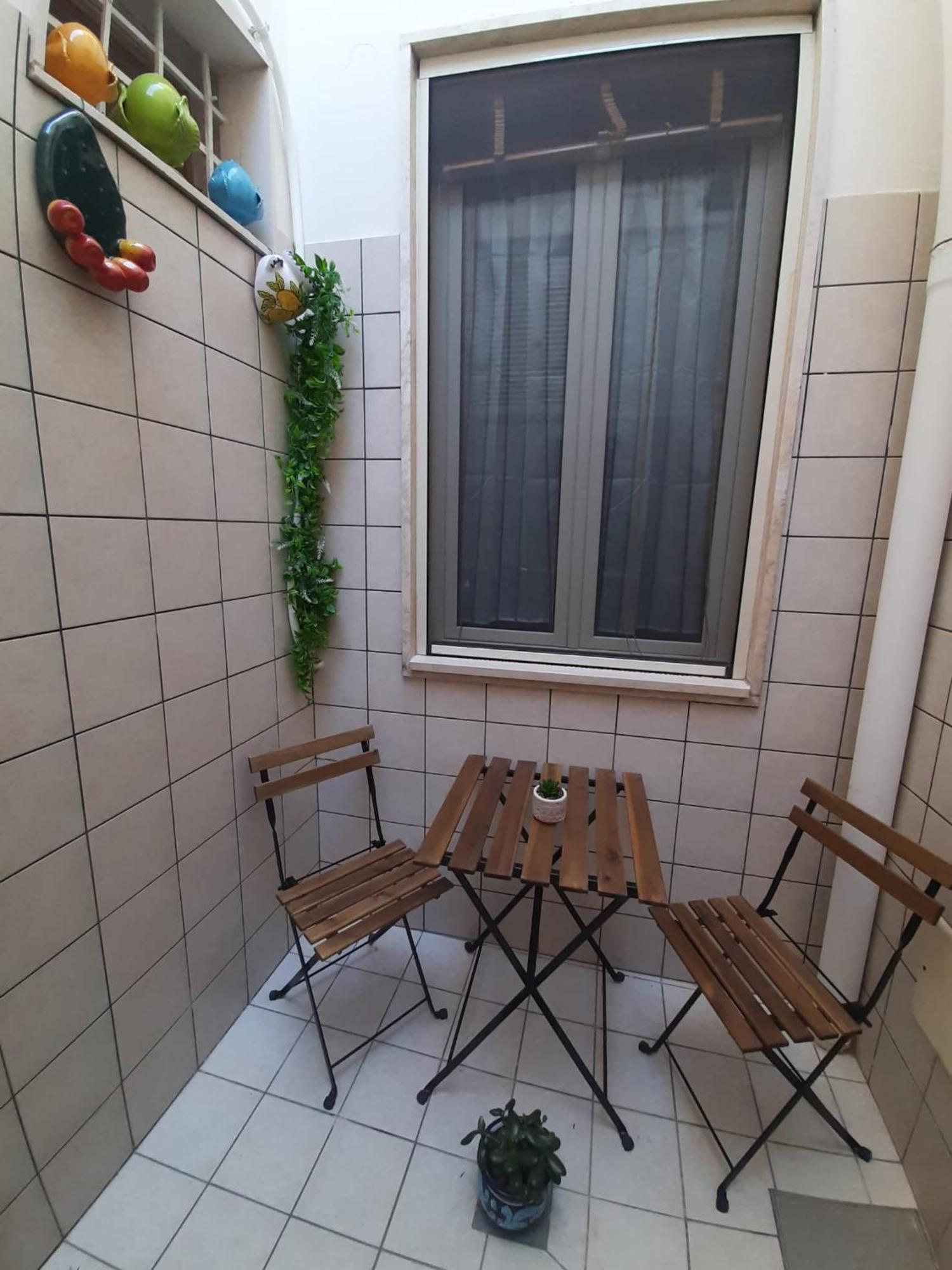 La Dimora Del Pumo Apartment Lecce Bagian luar foto