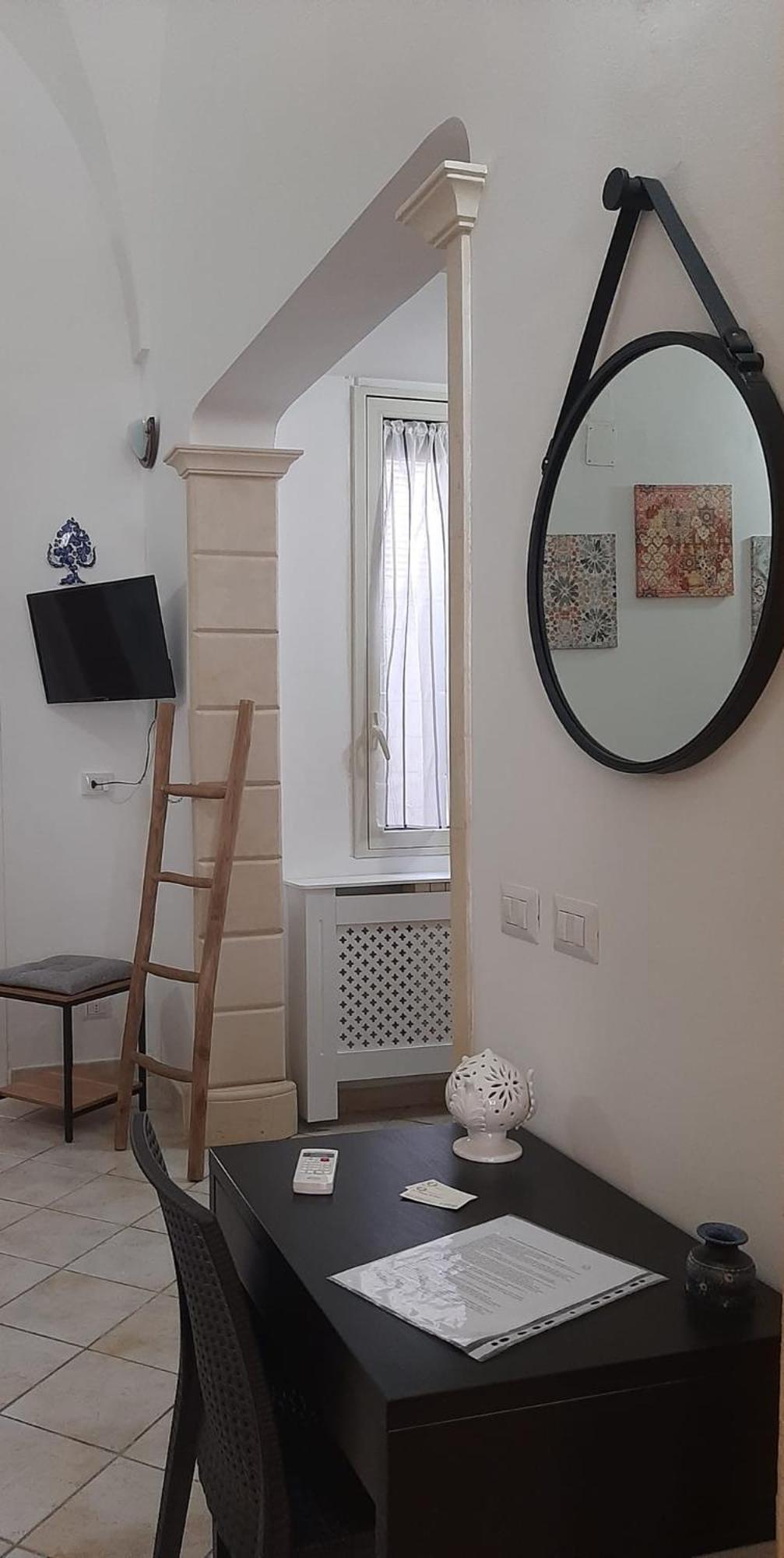 La Dimora Del Pumo Apartment Lecce Bagian luar foto